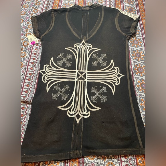 NWT The Saints Sinphony women’s tee - Picture 5 of 5